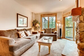 Condo, 2 Bedrooms, Non Smoking | Individually decorated, individually furnished, iron/ironing board