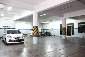 Free self parking