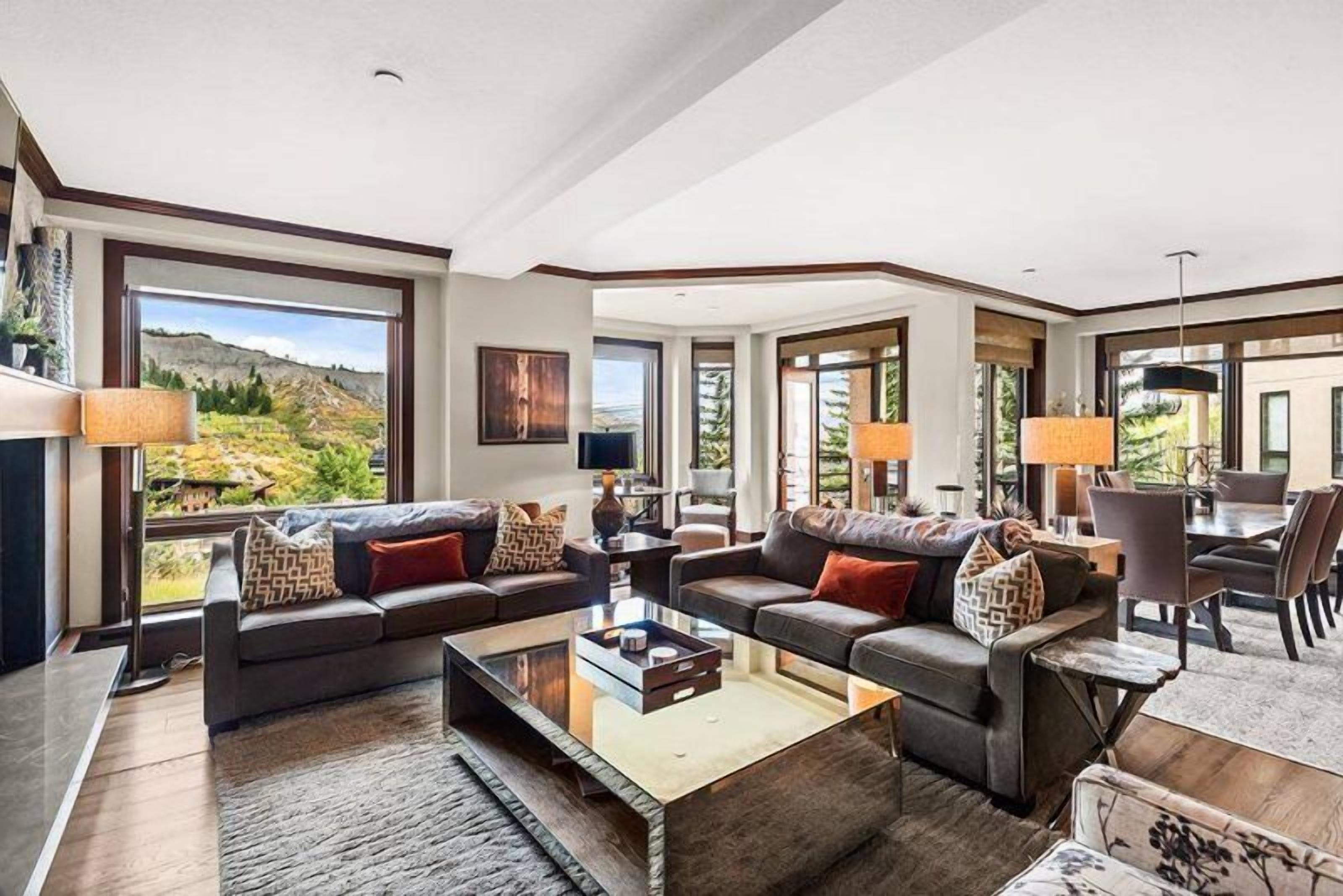 Condo, 3 Bedrooms, Non Smoking | Living room | Flat-screen TV, fireplace, DVD player