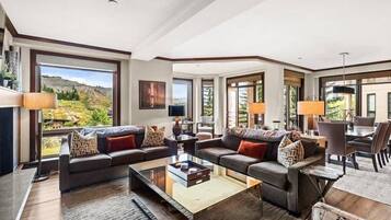 Condo, 3 Bedrooms, Non Smoking | Living room | Flat-screen TV, fireplace, DVD player