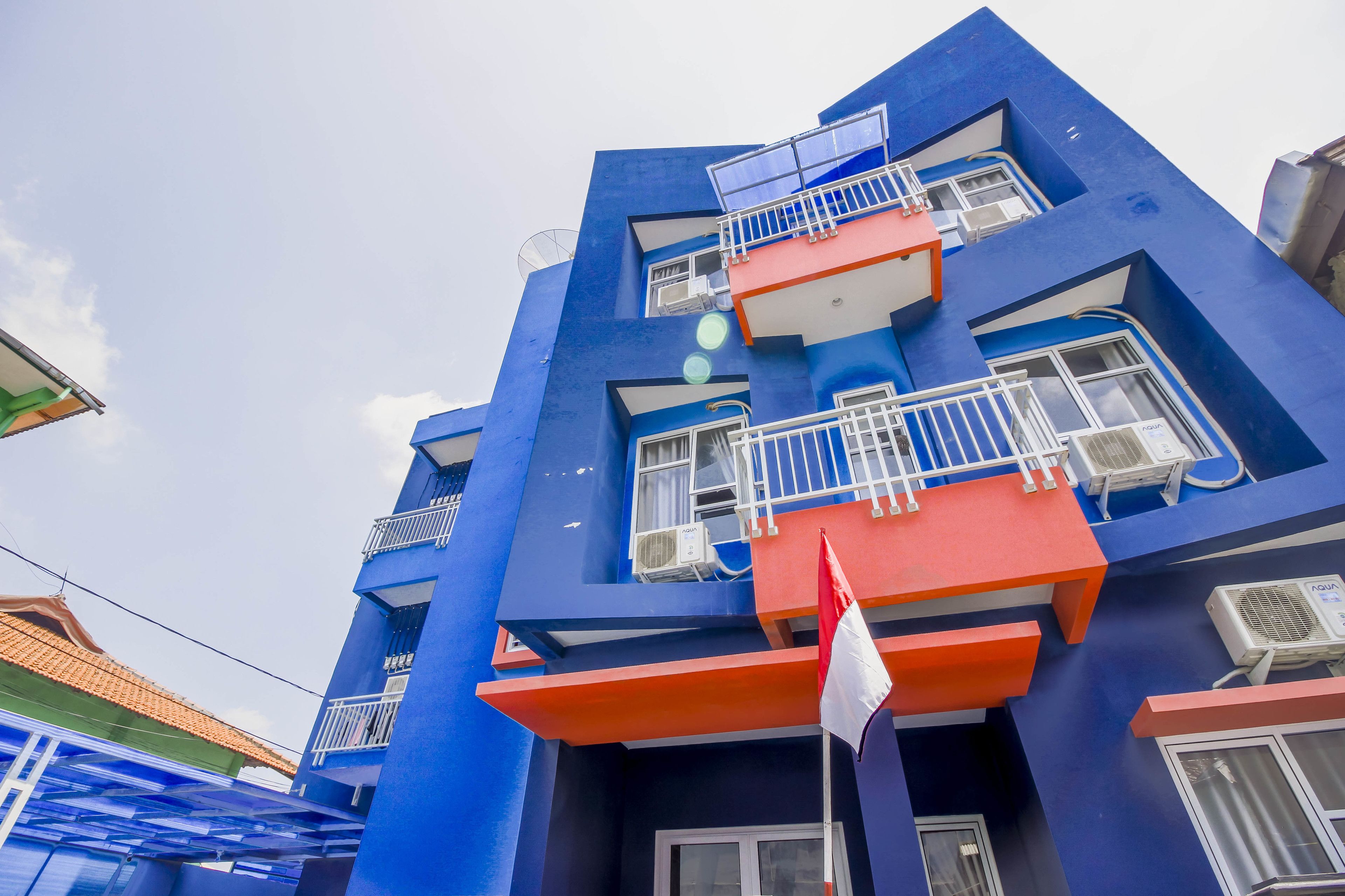 Foto - RedDoorz Syariah near Metropolitan Mall Bekasi