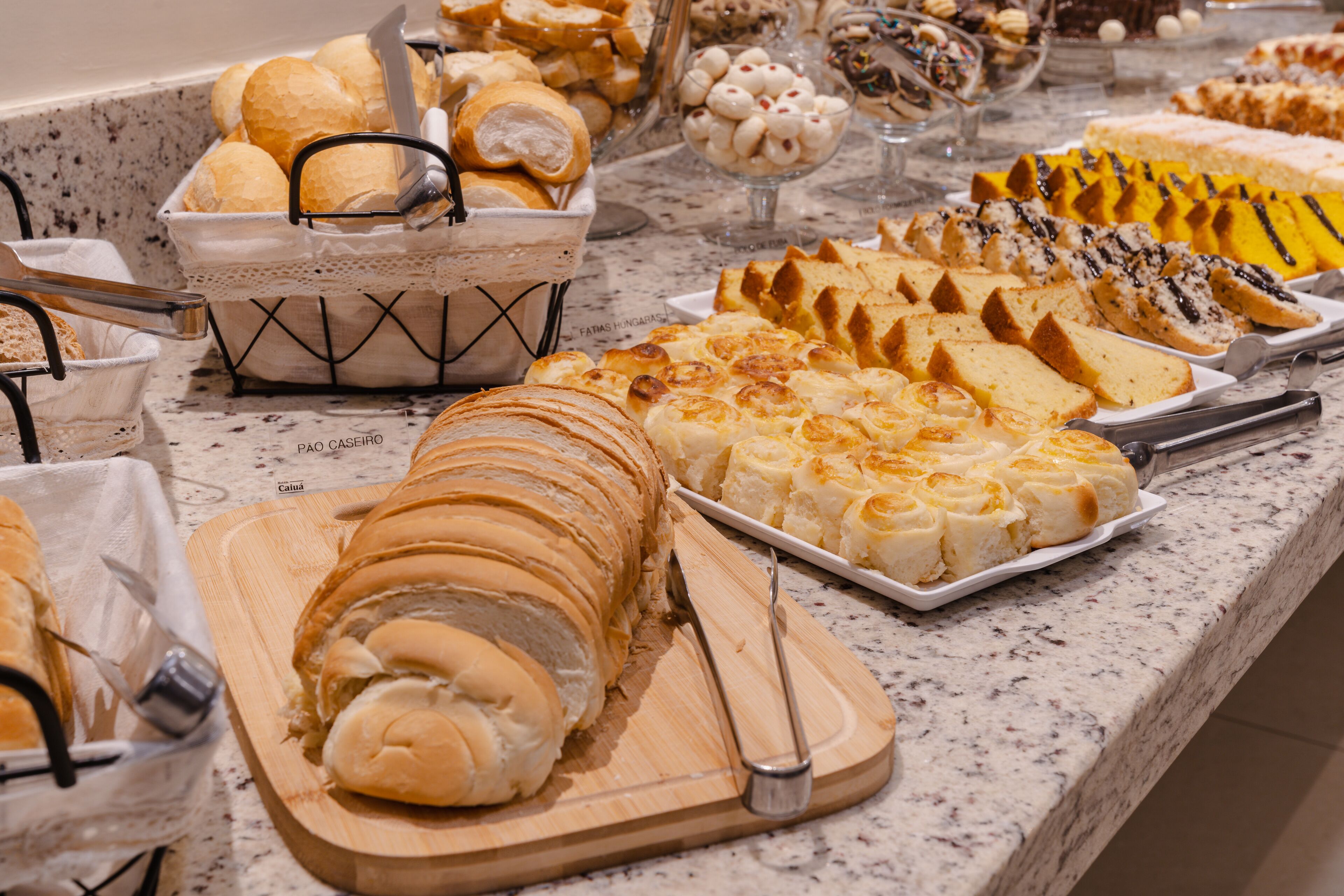 Café da manhã continental grátis todos os dias