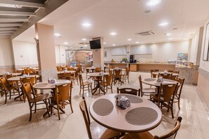 Restaurant - Hotel Caiua Express (Maringá)