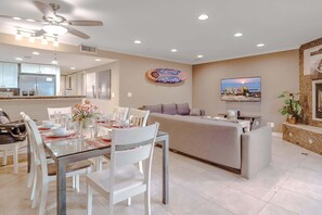 TV, fireplace, Netflix, streaming services - Waking up in your own 3BR beach home! (Newport Beach)