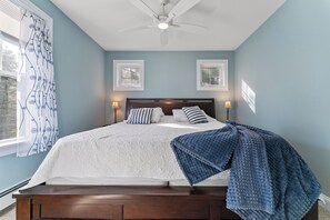 3 habitaciones, tabla de planchar con plancha, wifi y ropa de cama 