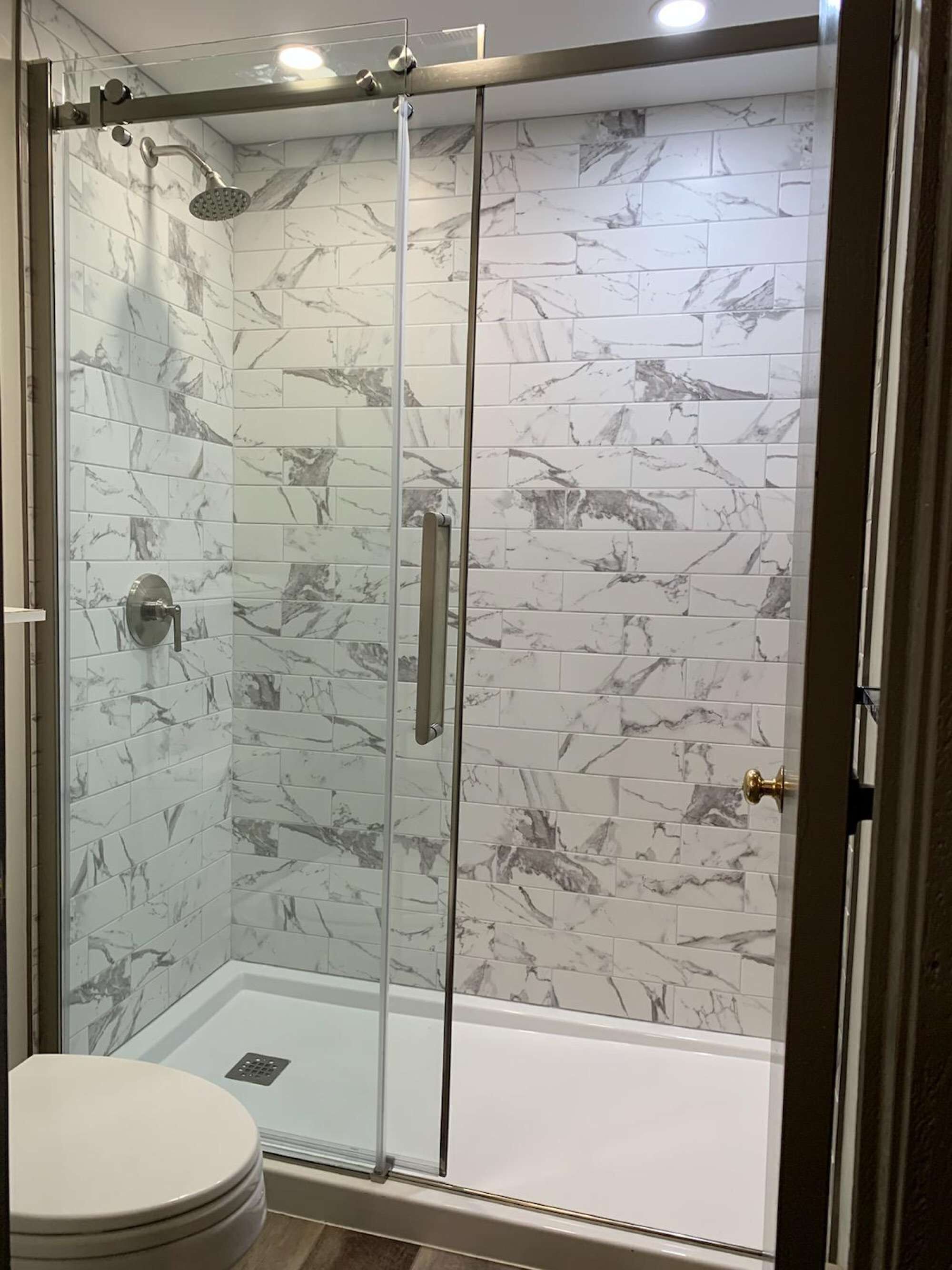 Bathtub, hair dryer, towels, soap