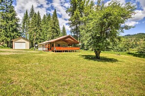 Exterior - Private 2-Acre Retreat w/ MTN Views, Walk to River (St. Maries)