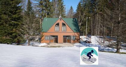 ☆ SKI ON & OFF ☆ Spruce Glen B on Great Eastern Trail w/AC, Sauna, Fireplace