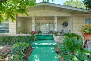 Property grounds - Spacious San Antonio Home ~ 5 Mi to Downtown! (San Antonio)