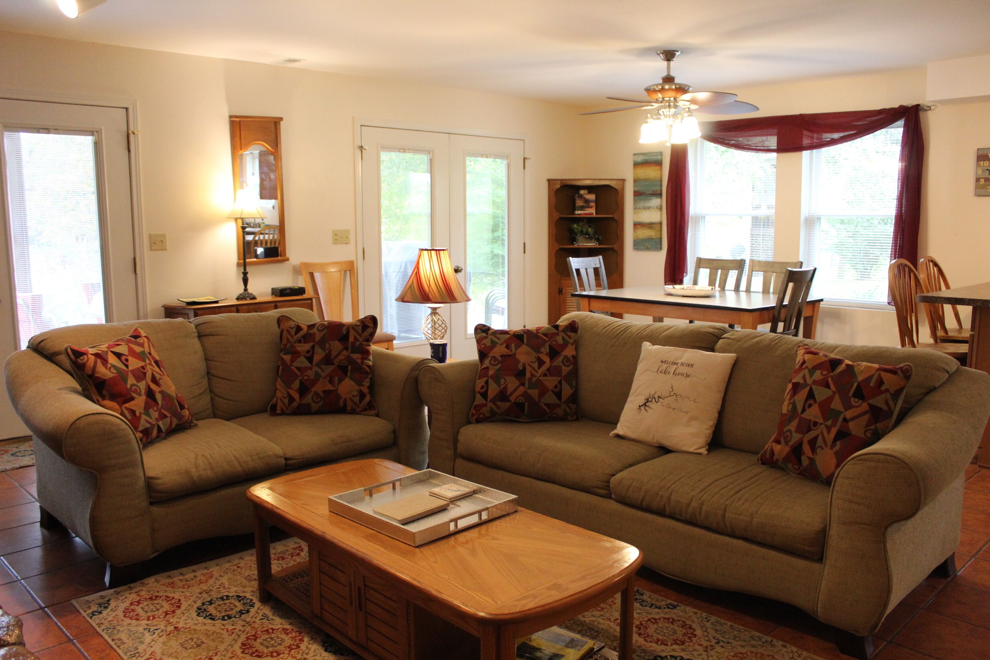 Smart TV, fireplace, DVD player, table football