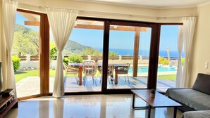 Unclassified image, 3 of 58, button - Modern spacious villa with private pool, large garden and sea view/sunset (Kalamitsi)