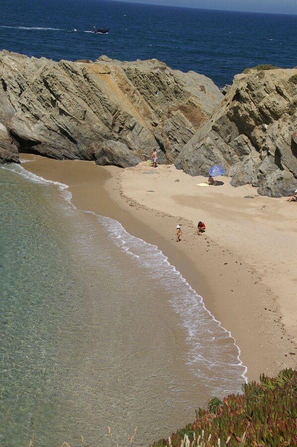 Beach nearby, beach towels