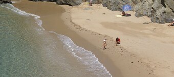 Quiet holiday home 10 kilometer from the Atlantic