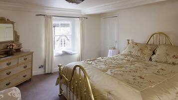 7 bedrooms, free WiFi