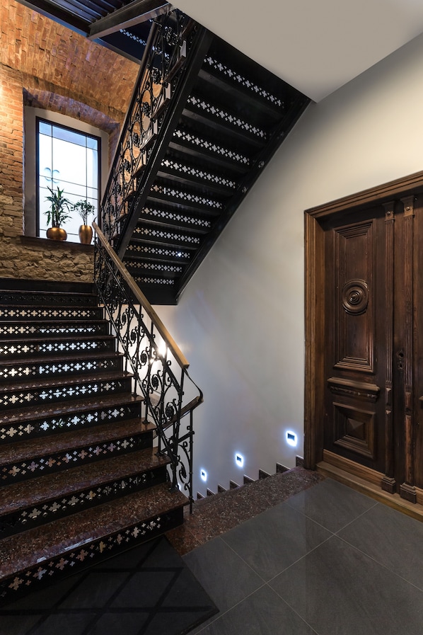 Staircase - Stara Kamienica Dąbrowskiego Częstochowa (Czestochowa)