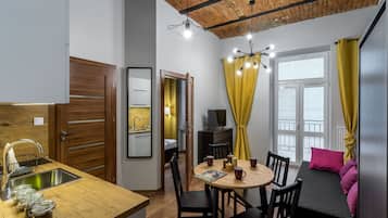 Apartamento básico, 1 habitación, cocina (Nr 4,6,9,11) | Tabla de planchar con plancha, wifi gratis, ropa de cama