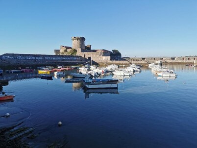 Charming apartment, in an authentic setting, private terrace.