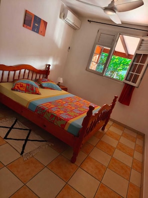 1 chambre, fer et planche Ă repasser, Wi-Fi, draps fournis
