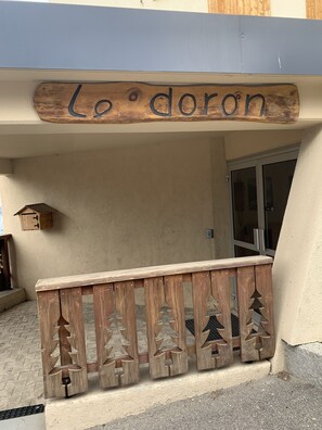 Exterior detail - Couchevel 1650 (MORIOND), comfortable apartment for winter and summer leisure (Courchevel)