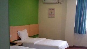 Room - 7 Days Inn (Shenzhen)