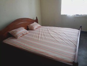 Basic Double Room, Private Bathroom | In-room safe, iron/ironing board, free WiFi, bed sheets