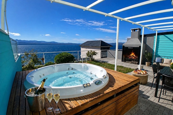 Deluxe Apartment, 3 Bedrooms, Jetted Tub, Lake View (TD6) | Private spa tub