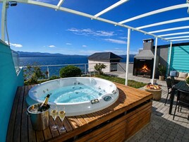Lägenhet Deluxe - 3 sovrum - bubbelbad - sjöutsikt (TD6) | Privat bubbelpool