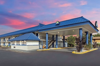 Days Inn by Wyndham Knoxville North