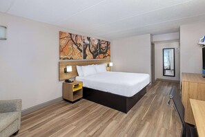 Desk, iron/ironing board, free WiFi, bed sheets