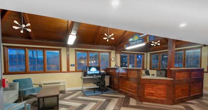 Days Inn by Wyndham Knoxville North