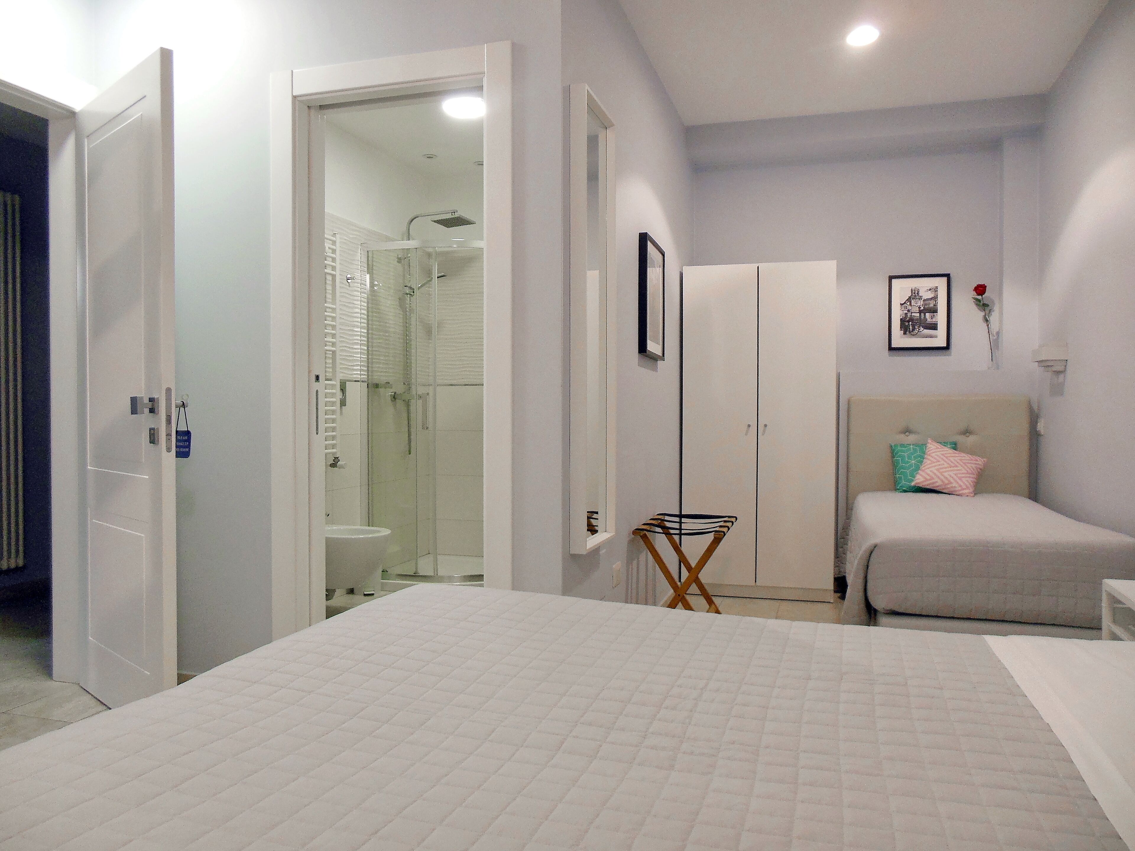 Superior Room | Peralatan tempat tidur premium, tilam berlapik, bar mini 