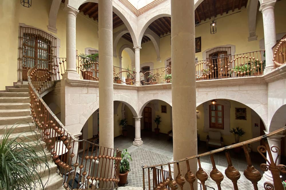 Hotel Casa Faroles