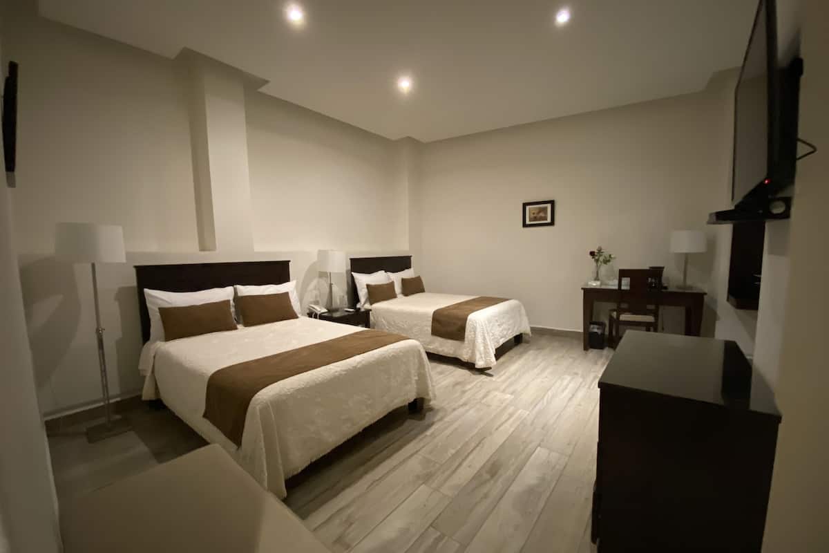 Chambre Standard, 2 lits doubles, non-fumeur, vue cour intérieure