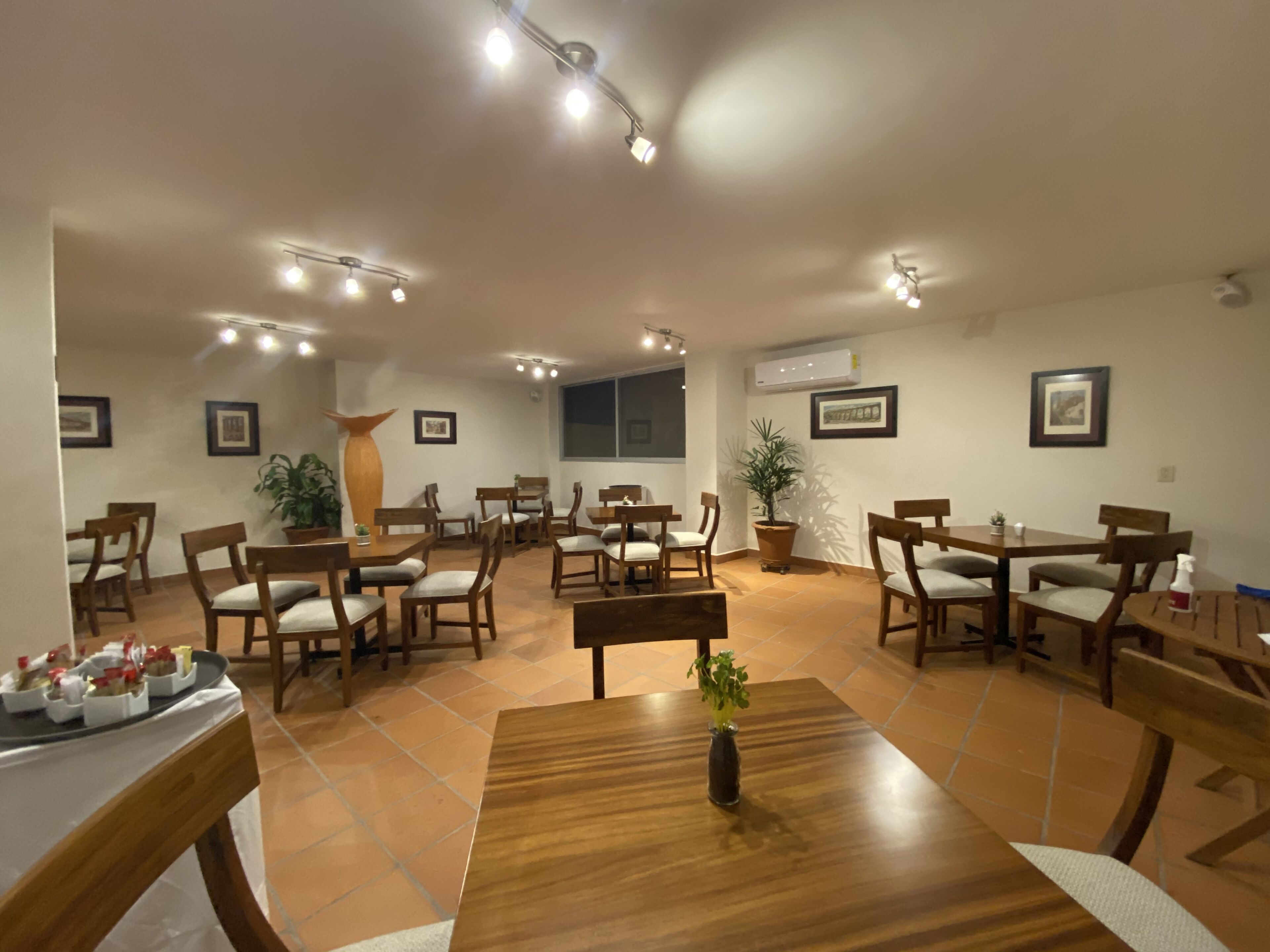 free daily cooked-to-order breakfast