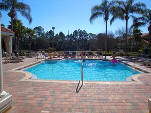 Piscine extérieure
