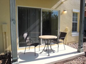 House, 3 Bedrooms | Terrace/patio