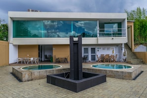 室外 Spa 池