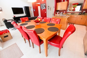 Villa - flera sovrum - privat pool | Matservice på rummet