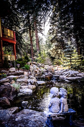 Property grounds - Alpen Way Chalet Mountain Lodge (Evergreen)