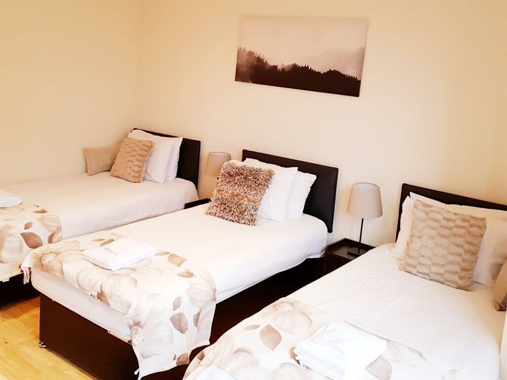 Deluxe Triple Room, Shared Bathroom (DELUXE TRIPLE)