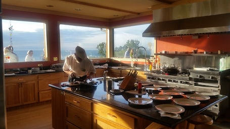 Se sirven desayunos, almuerzos y cenas