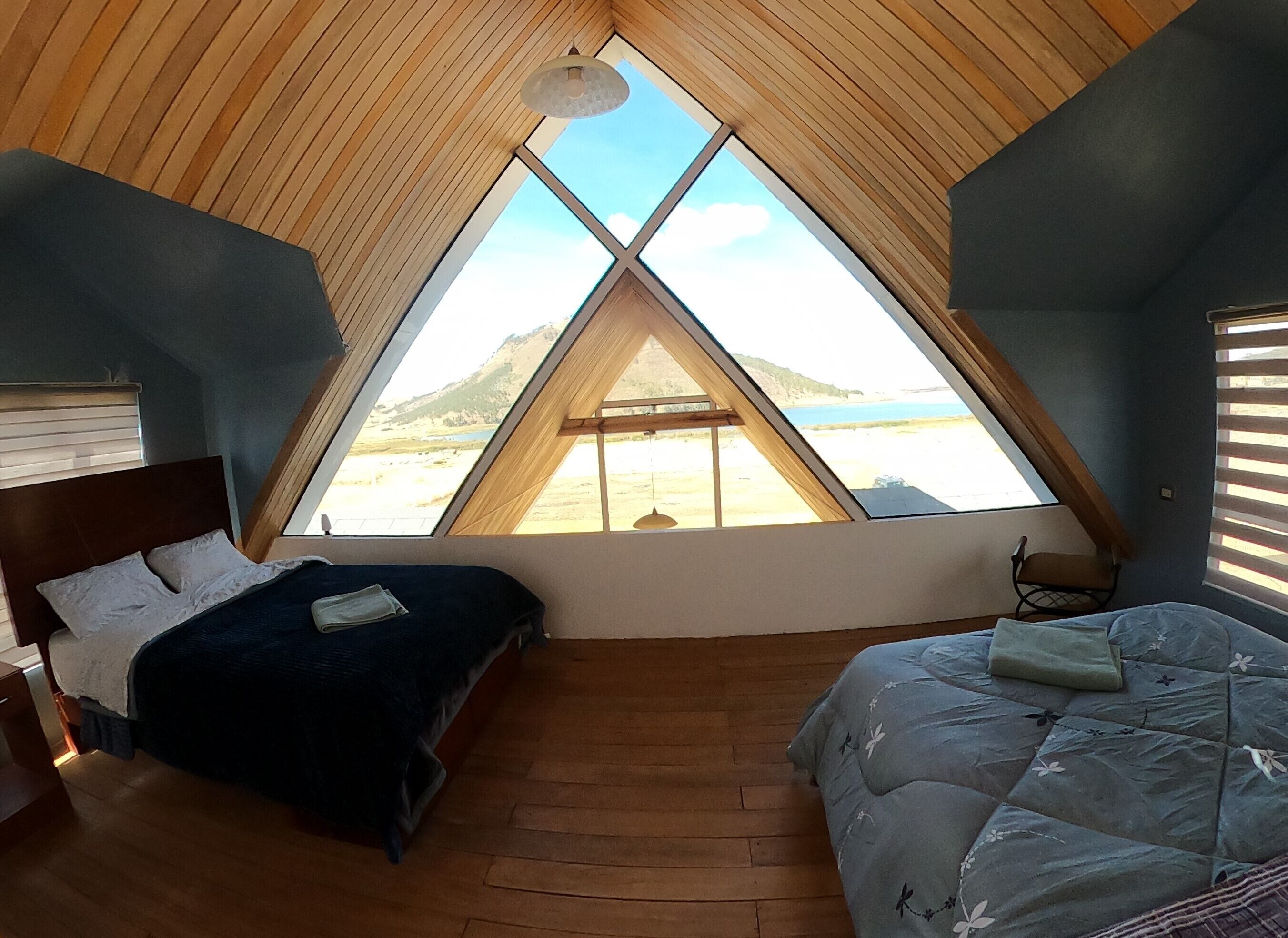 Cottage Deluks, 2 kamar tidur, kamar mandi pribadi (2 Double Beds, 1 Sofa Bed) | 2 kamar tidur, tirai kedap cahaya, dan setrika/meja setrika