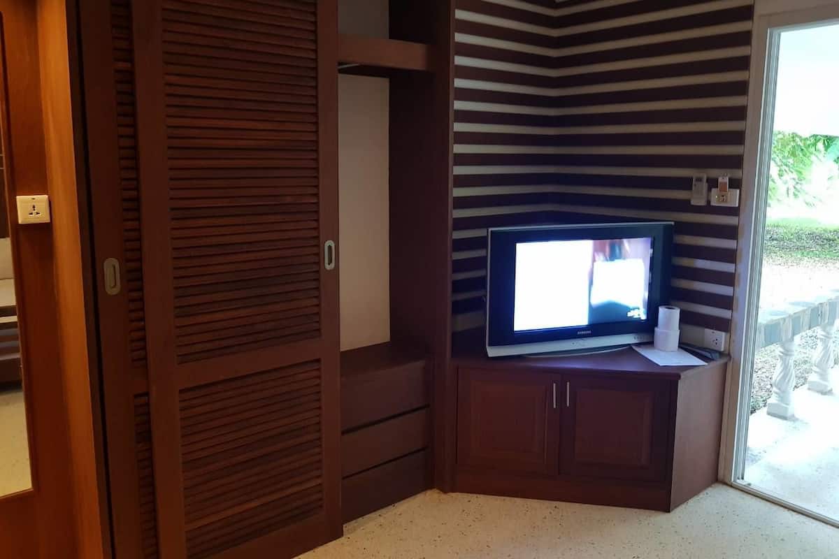 Double Room, 1 Large Twin Bed, Non Smoking | Balcony