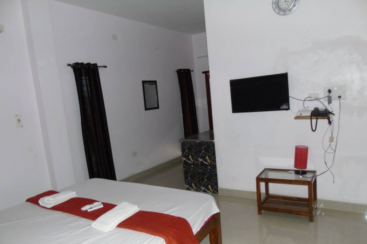 Individually furnished, laptop workspace, soundproofing, rollaway beds