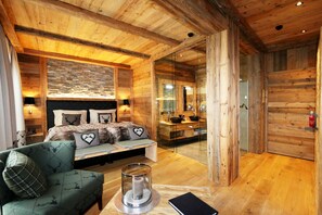 Design Room | In-room safe, individually decorated, individually furnished, desk - Amber Ski-in/out Hotel & Spa (Saas-Fee)