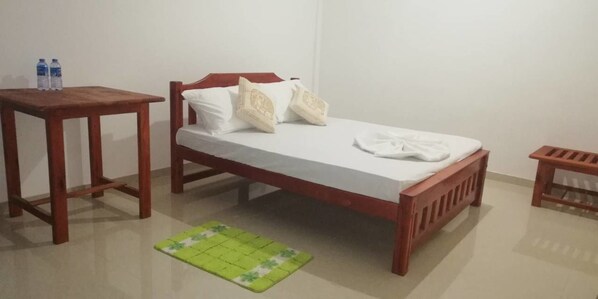 In-room safe, free WiFi