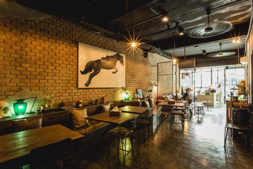 Samantan Hotel by null