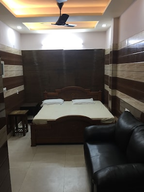 Deluxe-dobbeltværelse - ikke-ryger | Egyptiske bomuldslagner, premium-sengetøj, pengeskab på værelset