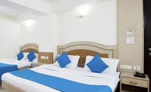 1 bedroom, desk, free WiFi, wheelchair access