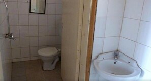 Dusch, tofflor och handdukar